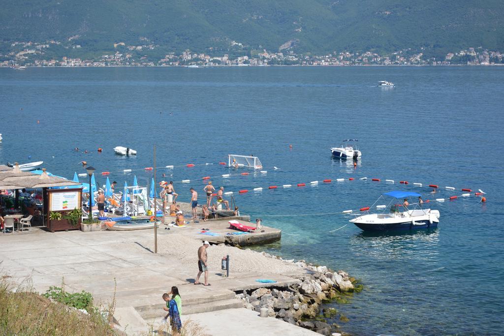 Hotel Anderba Крашичі Екстер'єр фото