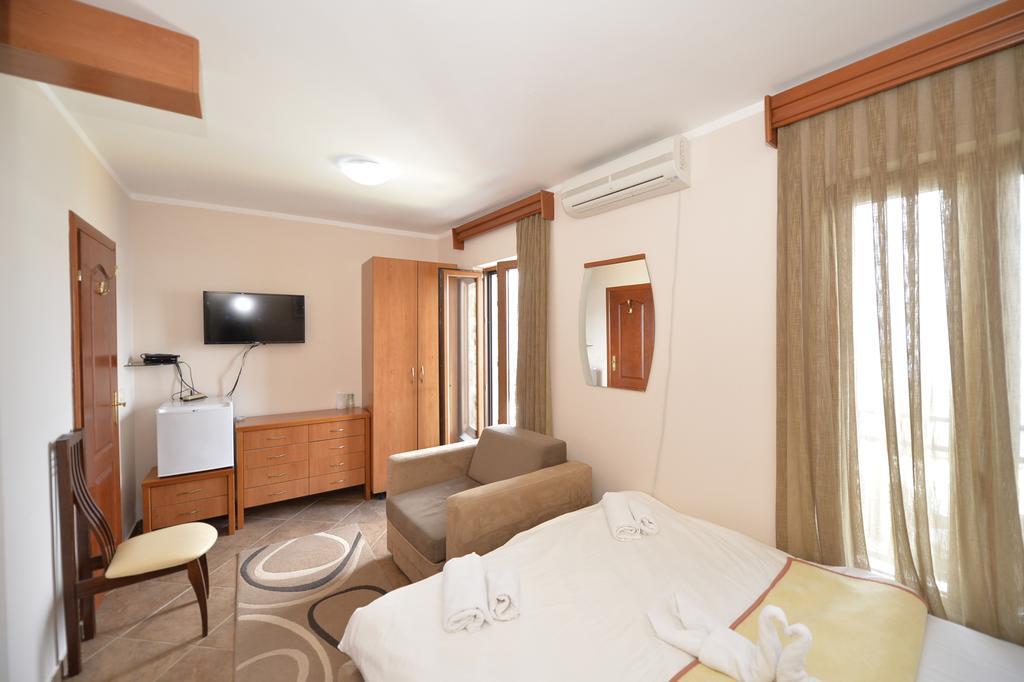 Hotel Anderba Крашичі Екстер'єр фото